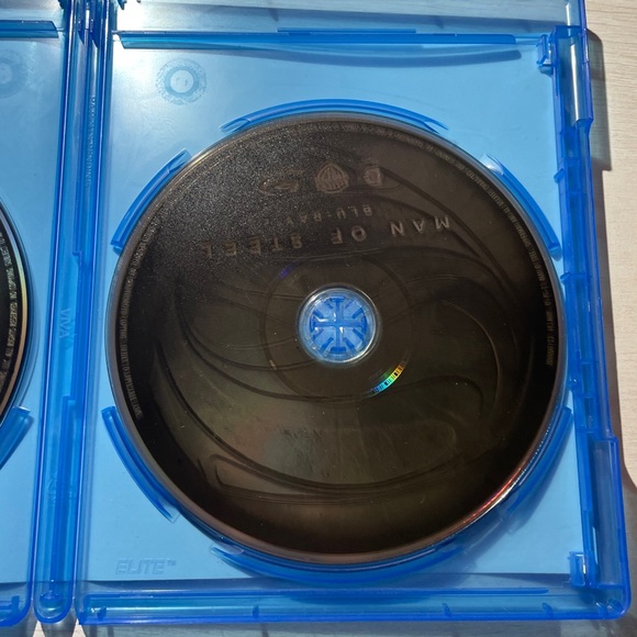 Man of Steel (Blu-ray + DVD Only, 2013) - Picture 6 of 6